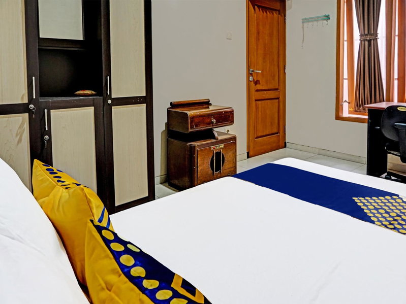 Hotel O Sumpil Syariah, Malang, Indonesia