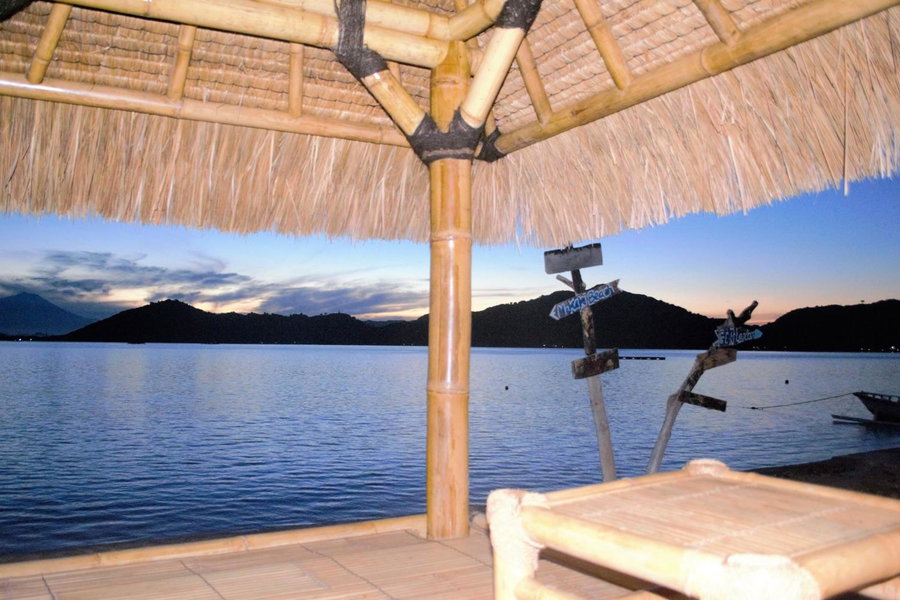 Alden Beach House, Sekotong, Indonesia