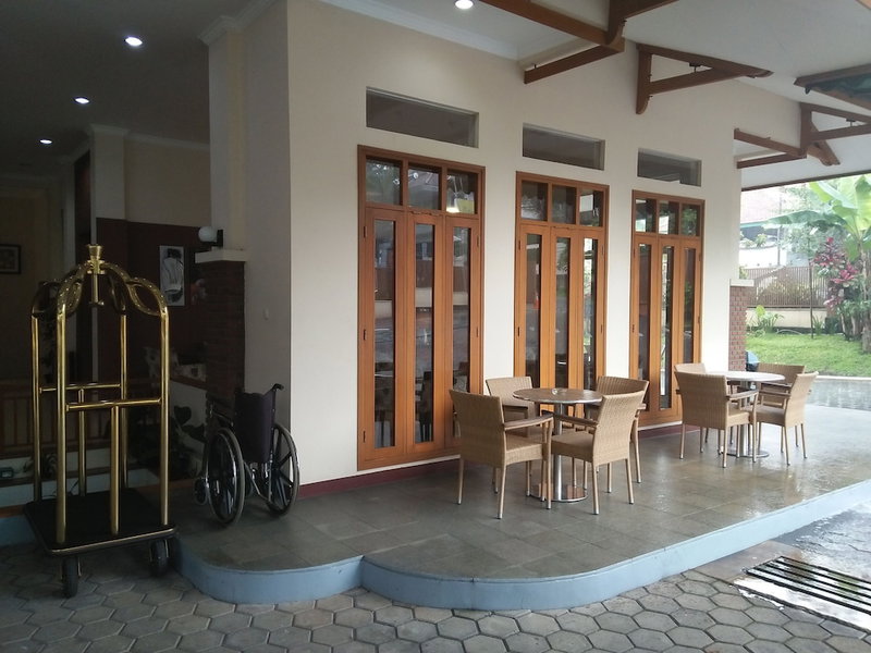 Ahadiat Hotel & Bungalow, Bandung, Indonesia