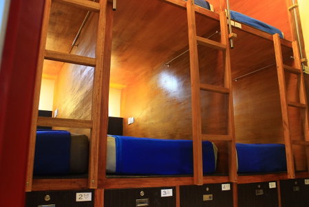 Buton Backpaker Lodge - Hostel, Bandung, Indonesia