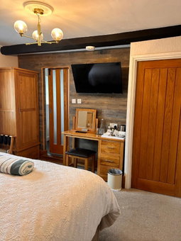 Henwick house accommodation, Continental breakfast included, Ludlow, United Kingdom