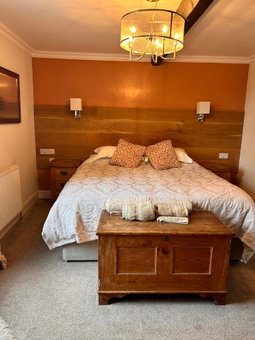Henwick house accommodation, Continental breakfast included, Ludlow, United Kingdom
