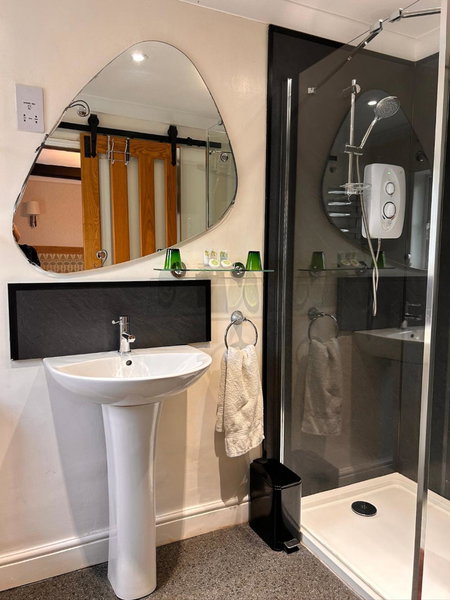 Henwick house accommodation, Continental breakfast included, Ludlow, United Kingdom
