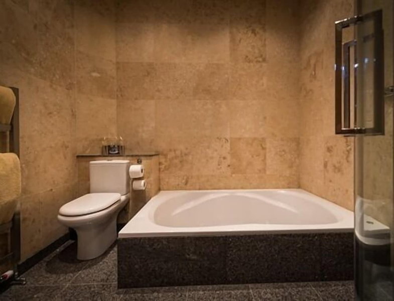 The Saddleworth Hotel, Oldham, United Kingdom