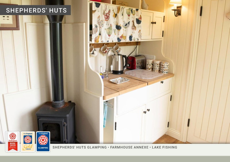 Morndyke Shepherds Huts, Thirsk, United Kingdom