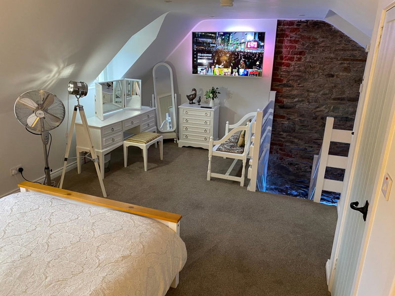 Arthur Street Guest Cottage (Sister cottage number 3), Hillsborough, United Kingdom