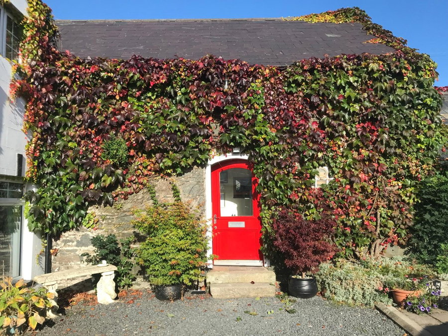 The Byre (Unusual and Different)., Dromore, United Kingdom