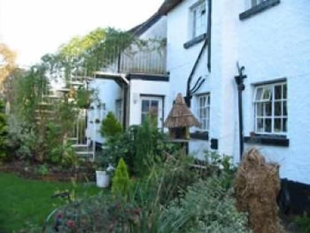 Southern Cross Guest House, United Kingdom