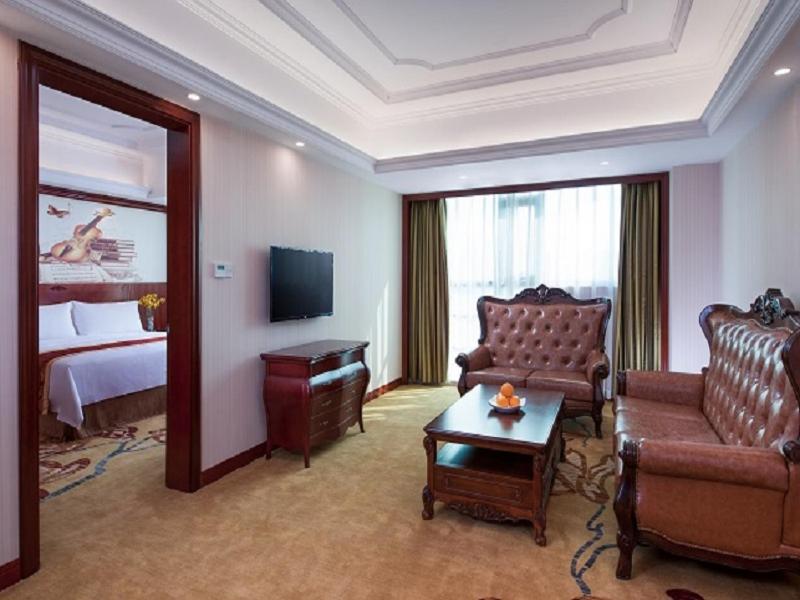 Vienna International Hotel Heyuan Yajule Garden, Heyuan, China
