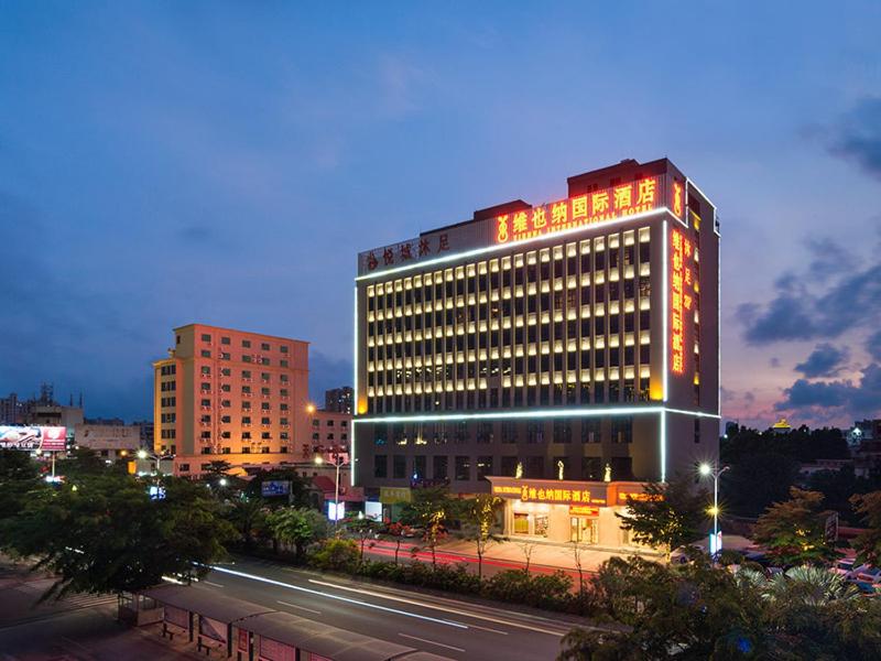 Vienna International Hotel Maoming Wanda Plaza, China