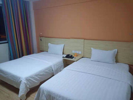 7Days Inn Zibo Dongsi Road Shengshi Xincheng, Zibo, China