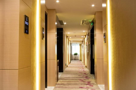 Lavande Hotels·Shenzhen North Railway Station Bantian Metro Station, Shenzhen, China