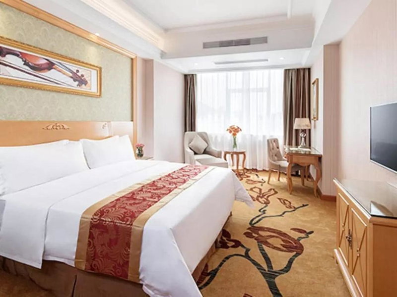 Vienna Hotel Tianbao Road, Shenzhen, China