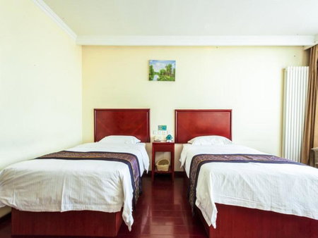 GreenTree Inn HeBei ChengDe Railway Station Southeast ChengDe Century City Business Hotel, Chengde, China