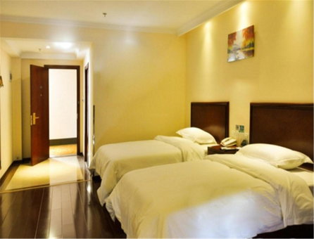 GreenTree Inn HeBei ChengDe Railway Station Southeast ChengDe Century City Business Hotel, Chengde, China