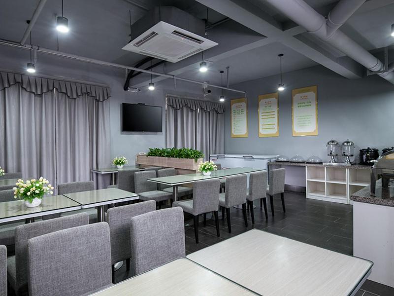 Vienna International Hotel Huizhou Daya Bay Century City, Huizhou, China