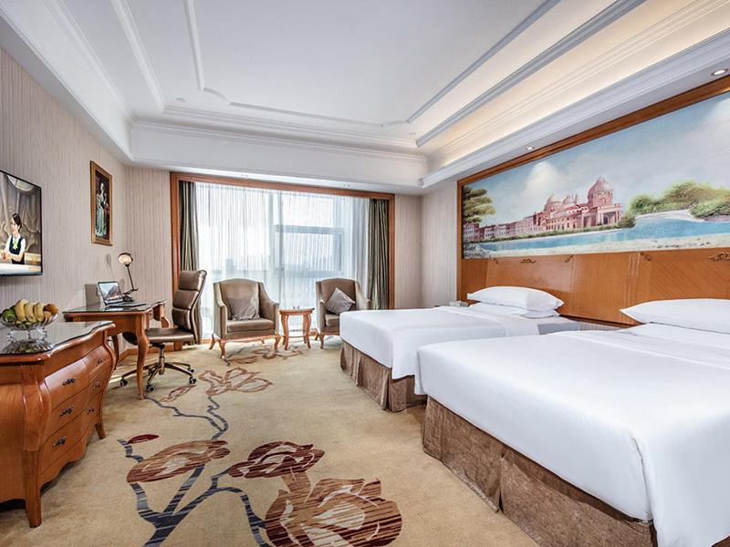 Vienna International Hotel Xinyang Yangshan New District, Xinyang, China