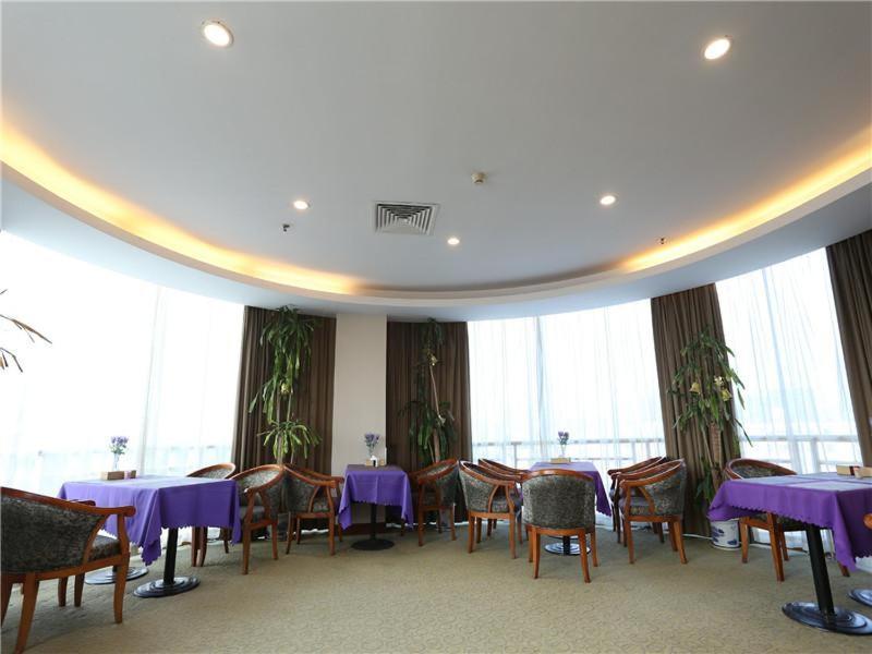 Lavande Hotel Dongguan Tangxia Branch, Tangxia, China