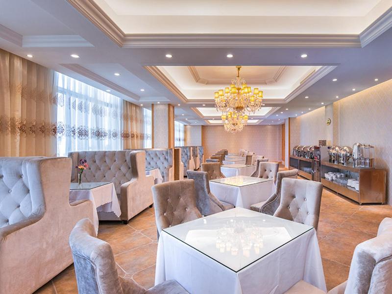 Vienna Hotel Yangjiang Jiangcheng District, Yangjiang, China