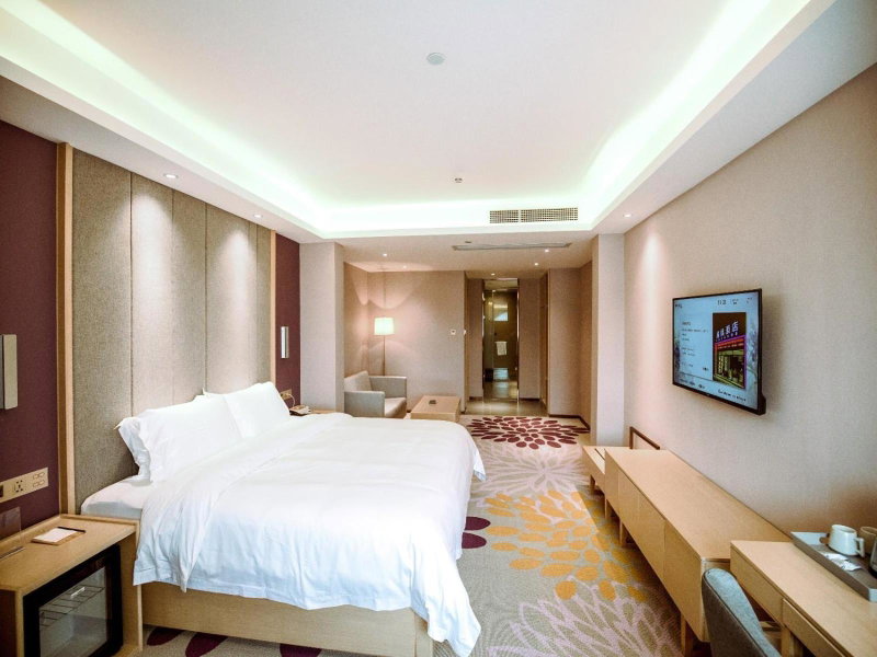 Lavande Hotel (Gaozhou Xiantai Bridge Branch), Maoming, China
