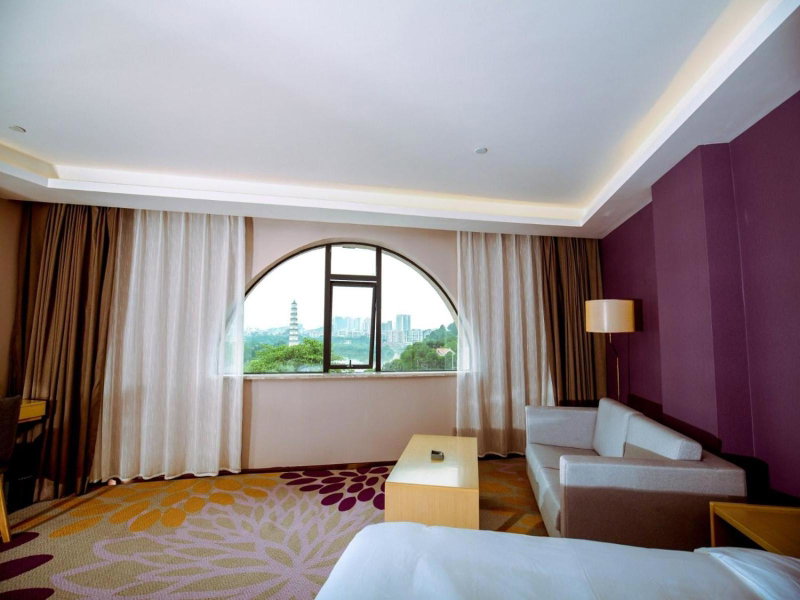 Lavande Hotel (Gaozhou Xiantai Bridge Branch), Maoming, China