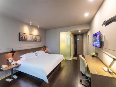 JinJiang InnSelect Suzhou Shengze Shunhuxilu Hotel, Suzhou, China