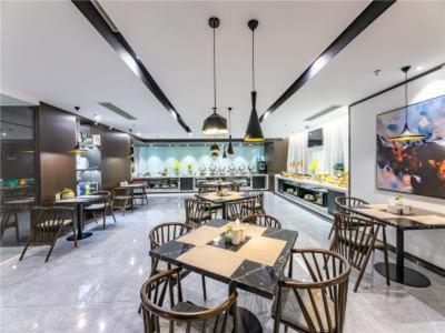 JinJiang InnSelect Suzhou Shengze Shunhuxilu Hotel, Suzhou, China