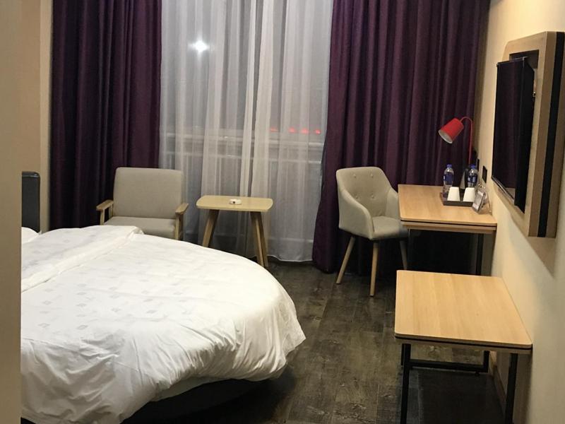 Thank Inn Plus Hotel Jiangsu Taizhou Gaogang Port Middle School, Taizhou, China