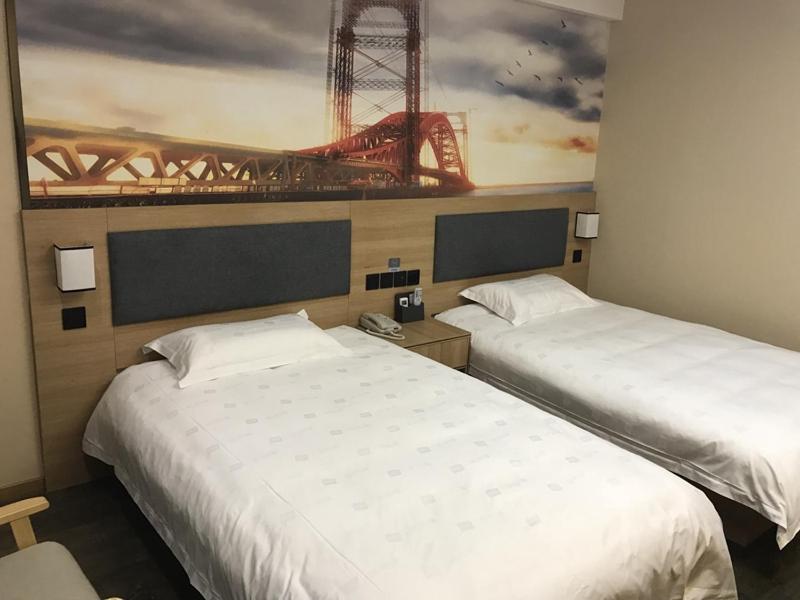 Thank Inn Plus Hotel Jiangsu Taizhou Gaogang Port Middle School, Taizhou, China