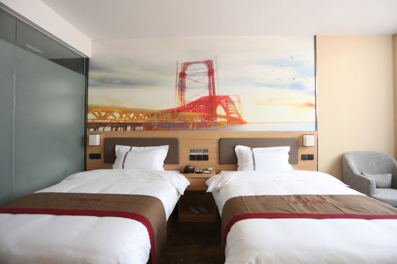 Thank Inn Plus Hotel Shijiazhuang Gaocheng District Century Avenue, Shijiazhuang, China