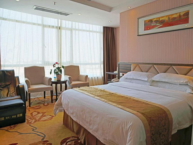 Vienna 3 Best Hotel Dongguan Shida Road, Liaobu, China