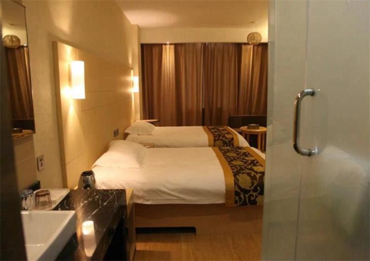 Thank Inn Plus Hotel Shandong Qingdao Development Zone Shandong University of Science and Technology, Qianwan, China