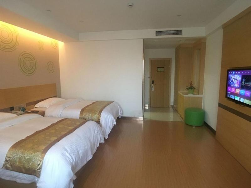GreenTree Inn Shaoxing Binhai New City Dongsen Commercial Square Hotel, Shaoxing, China