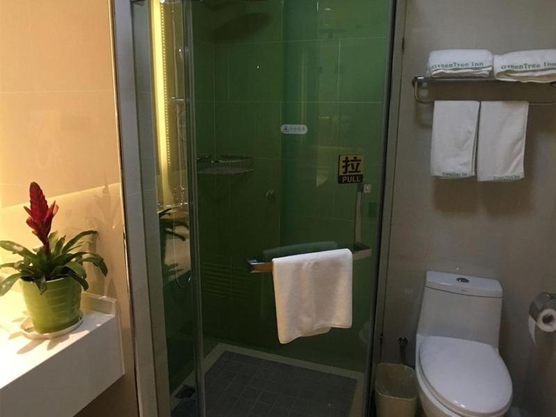 GreenTree Inn Shaoxing Binhai New City Dongsen Commercial Square Hotel, Shaoxing, China