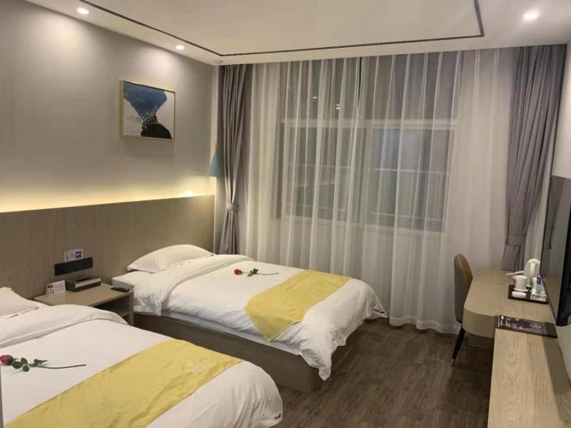 Shell Xuzhou Tongshan District Maocun Town Renmin Road Hotel, Xuzhou, China