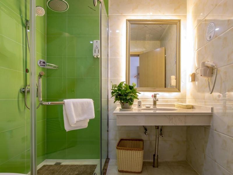 GreenTree Inn Changzhou Zouqu Town Tai fu Times Square Zhenzhong Road Express Hotel, Changzhou, China