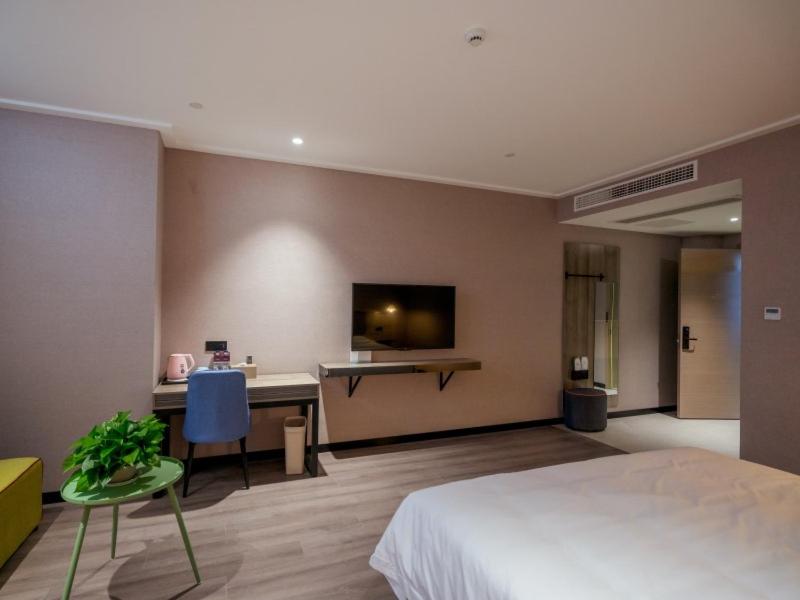 Vatica Wuxi Yixing City Renmin Road Hotel, Yixing, China