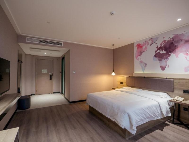 Vatica Wuxi Yixing City Renmin Road Hotel, Yixing, China