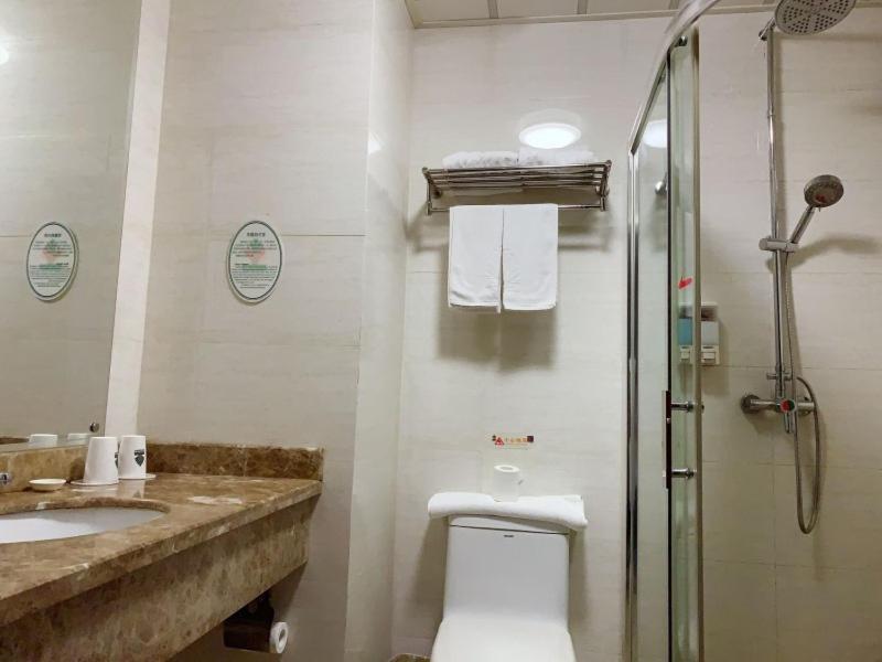 GreenTree Alliance Jiangsu Wuxi Yixing jinsanjiao Bus Station Hotel, Yixing, China