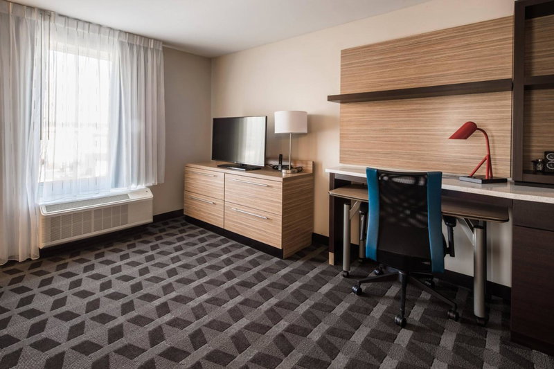 TownePlace Suites by Marriott Cleveland, Cleveland, United States