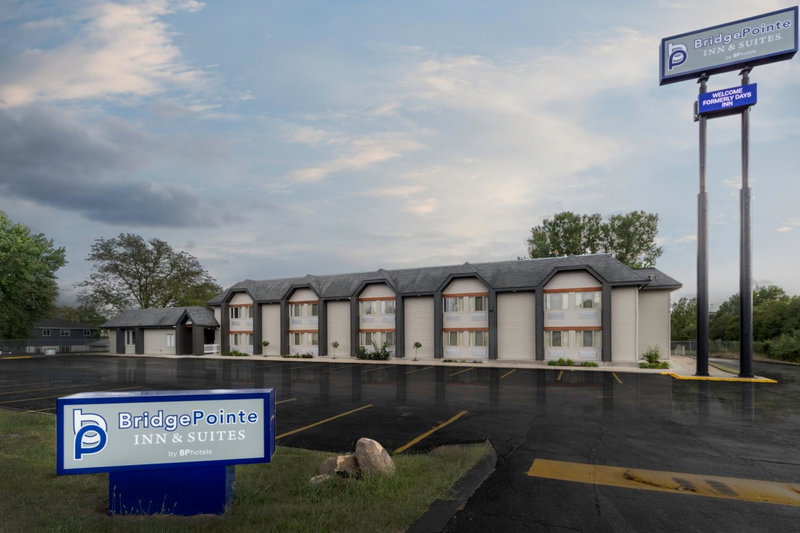 BridgePointe Inn & Suites by BPhotels, Council Bluffs, Omaha Area, Council Bluffs, United States