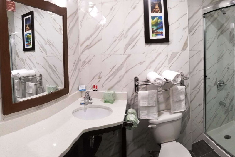 Days Inn by Wyndham Brooklyn Marine Park, Brooklyn, United States