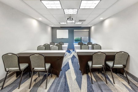 Comfort Suites Whitsett - Greensboro East, Whitsett, United States