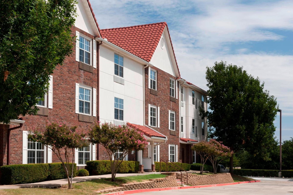 Hotel · TownePlace Suites Dallas Las Colinas, Irving