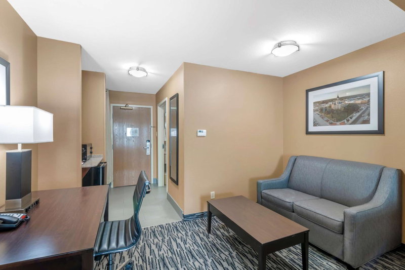Best Western Plus Denton Inn & Suites, Denton, United States