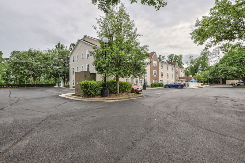 Alluxsuites at 1876, an Ascend Collection Hotel, Tallahassee, United States