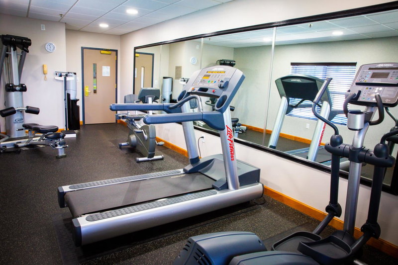 Country Inn & Suites by Radisson, Burlington Elon , NC, Burlington, United States