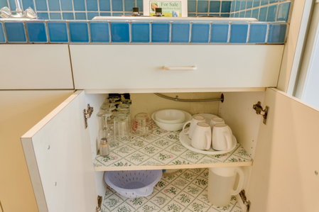 Kuhio Banyan Hotel (with Kitchenettes), Honolulu, United States