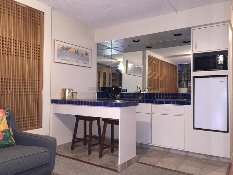 Kuhio Banyan Hotel (with Kitchenettes), Honolulu, United States