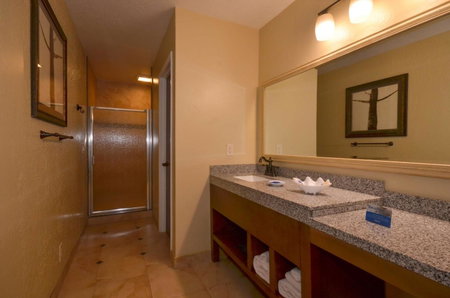 Best Western The Inn & Suites Pacific Grove, Pacific Grove, United States